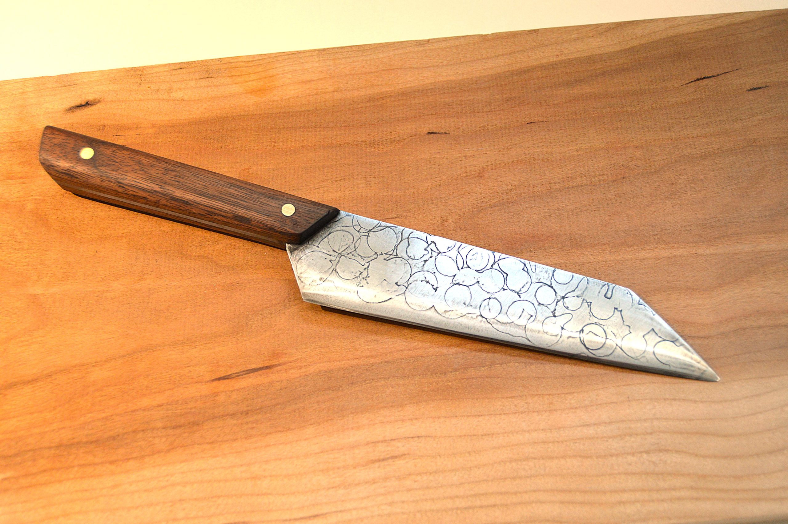 High carbon BBQ knife with walnut handle - Image 2